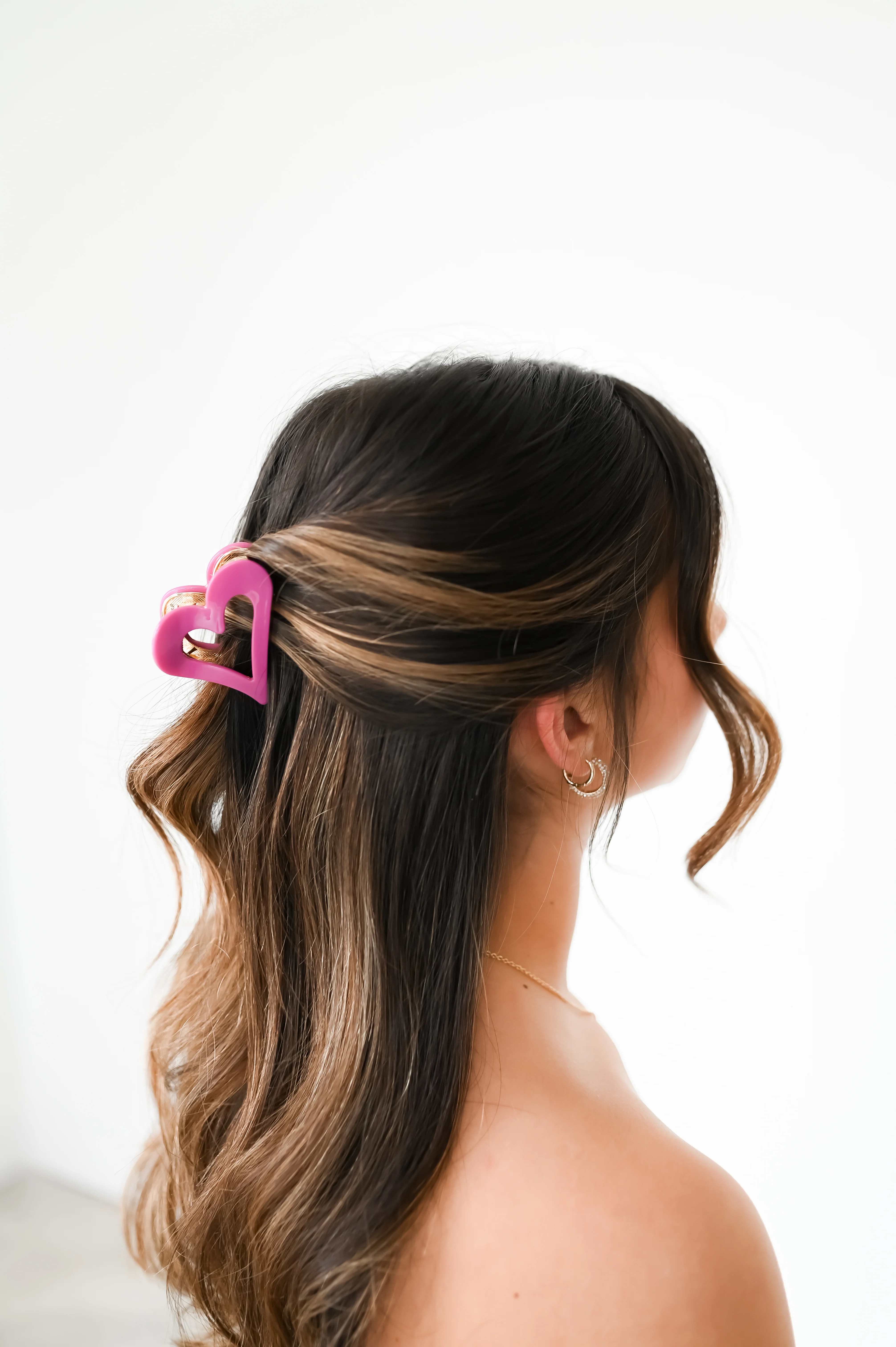 PRE-ORDER Orchid Kiss Mini Heart Claw Clip - Image 3