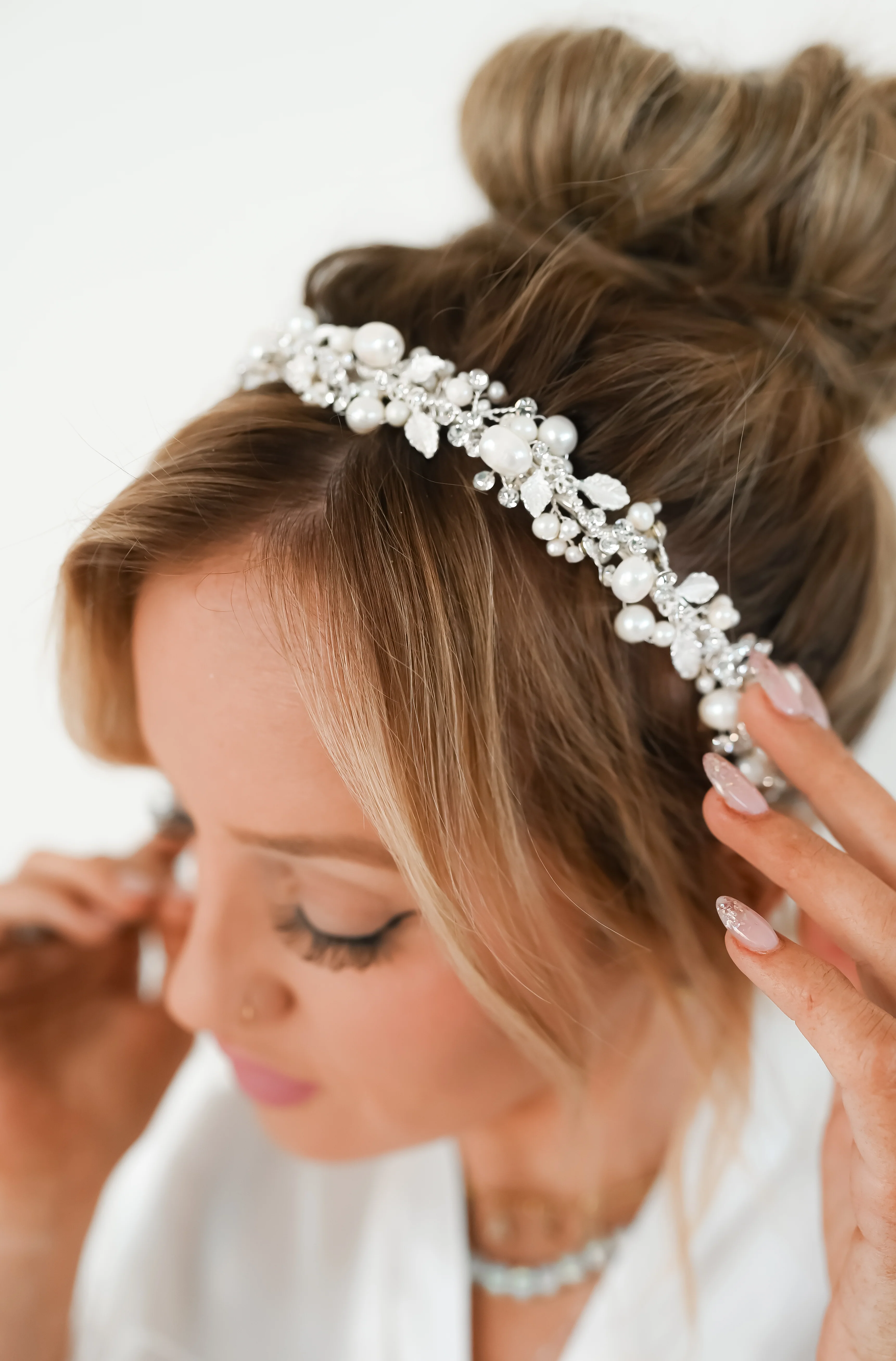Tiffany Authentic Pearl Tiara - Image 4
